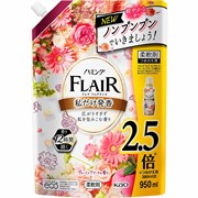 407627 KAO Flair Fragrance Charming Bouquet Кондиционер-смягчитель для белья м/у с крышкой 950мл 407627